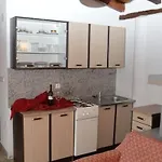 Aurelia Apartment