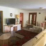 Aurelia Apartment *