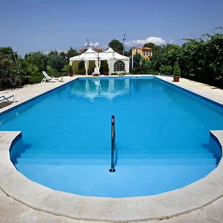 Aurelia Daire Nova Vas (Porec)