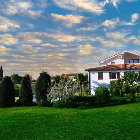 Aurelia Daire Nova Vas (Porec)