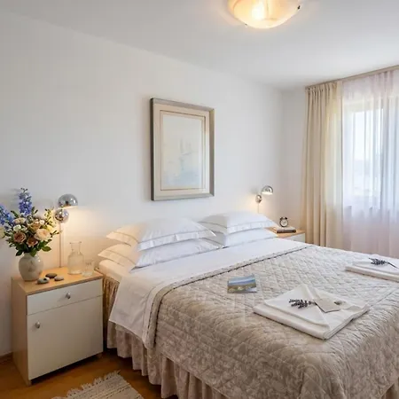 Aurelia Nova Vas (Porec)