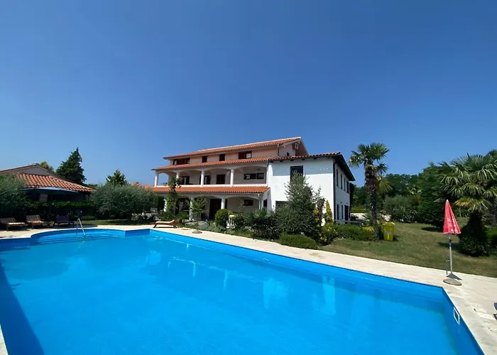 Aurelia Apartamento *
