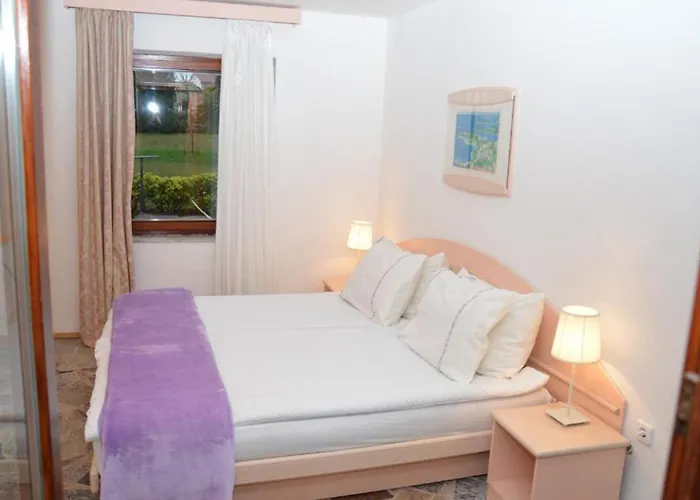 Aurelia * Nova Vas (Porec)