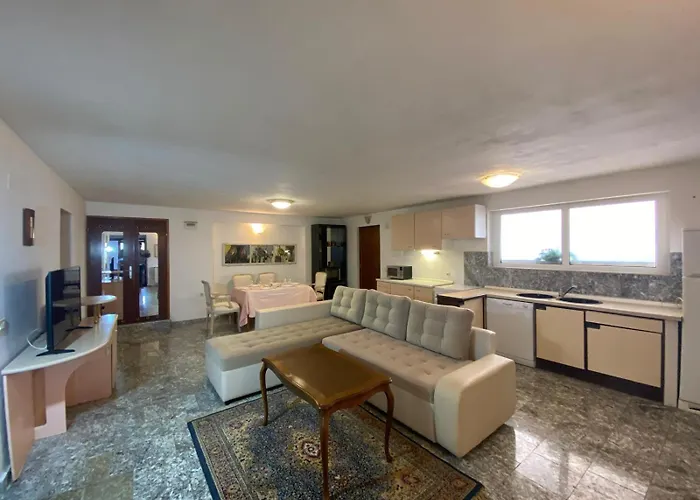 Aurelia Nova Vas (Porec)